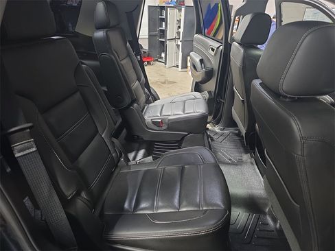 Certified 2019 GMC Yukon Denali w/ Open Road Package image 11