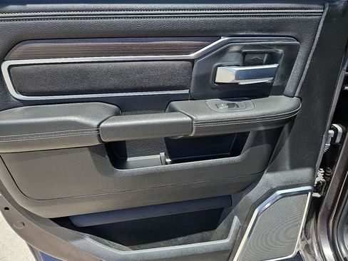 Certified 2025 RAM 3500 Laramie AWD/4WD image 18