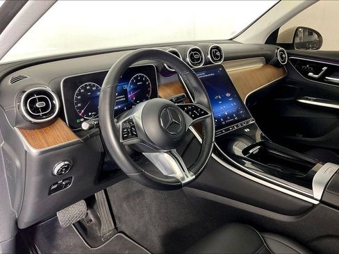 Used 2024 Mercedes-Benz GLC 300 image 17