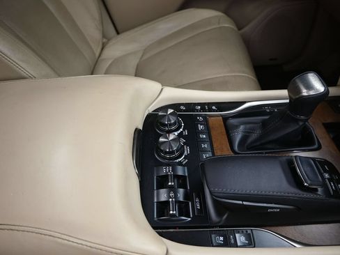 Used 2017 Lexus LX 570 4WD image 29