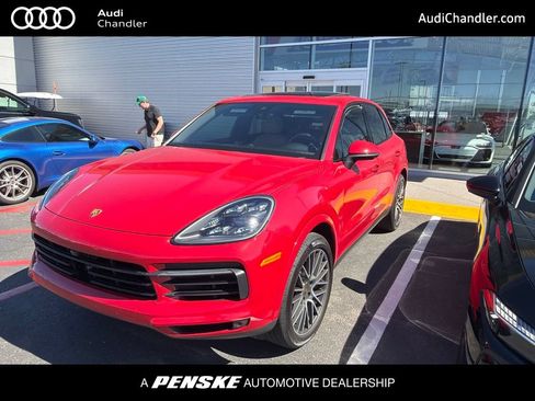 Used 2021 Porsche Cayenne AWD/4WD image 1