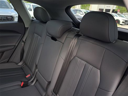 New 2025 Audi Q5 2.0T Premium Plus image 28