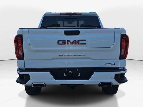 Used 2024 GMC Sierra 1500 AT4 w/ Technology Package AWD/4WD image 7