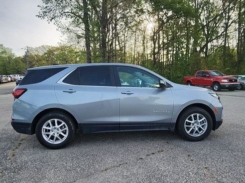 Used 2023 Chevrolet Equinox LT image 6