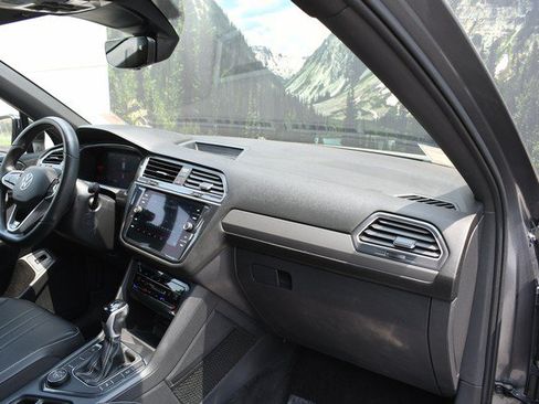 Used 2022 Volkswagen Tiguan SE R-Line AWD/4WD image 25