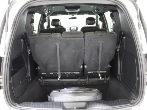 Used 2017 Dodge Grand Caravan SE FWD image 20
