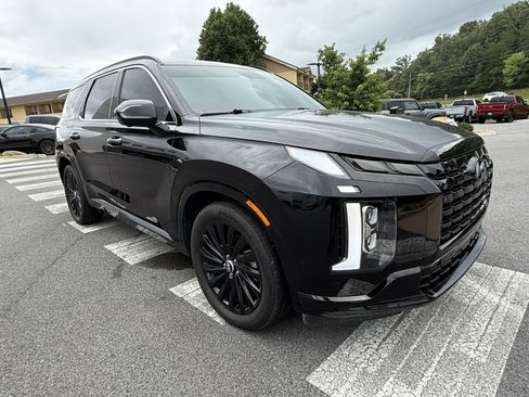 Used 2025 Hyundai Palisade Calligraphy AWD/4WD image 3