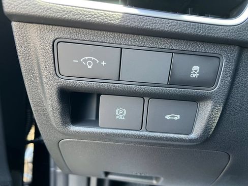 Certified 2025 Hyundai Sonata SEL FWD image 28