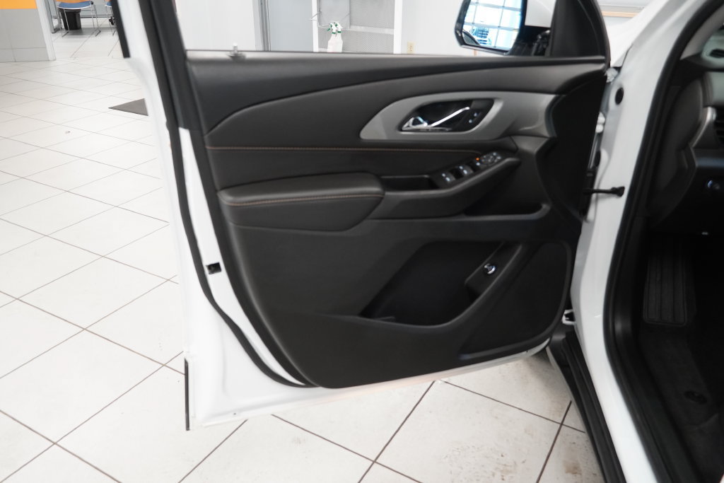 Used 2020 Chevrolet Traverse LT AWD/4WD image 5