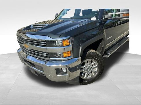 Used 2017 Chevrolet Silverado 3500 LTZ w/ Duramax Plus Package AWD/4WD image 9