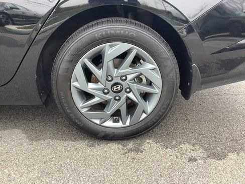 Certified 2025 Hyundai Elantra Blue image 30