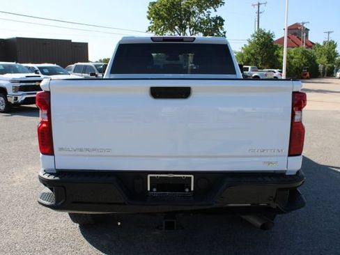 Used 2024 Chevrolet Silverado 2500 Custom w/ Custom Value Package AWD/4WD image 6