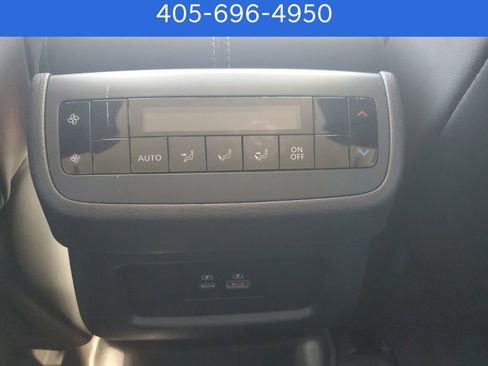 Used 2022 Nissan Pathfinder SL image 27