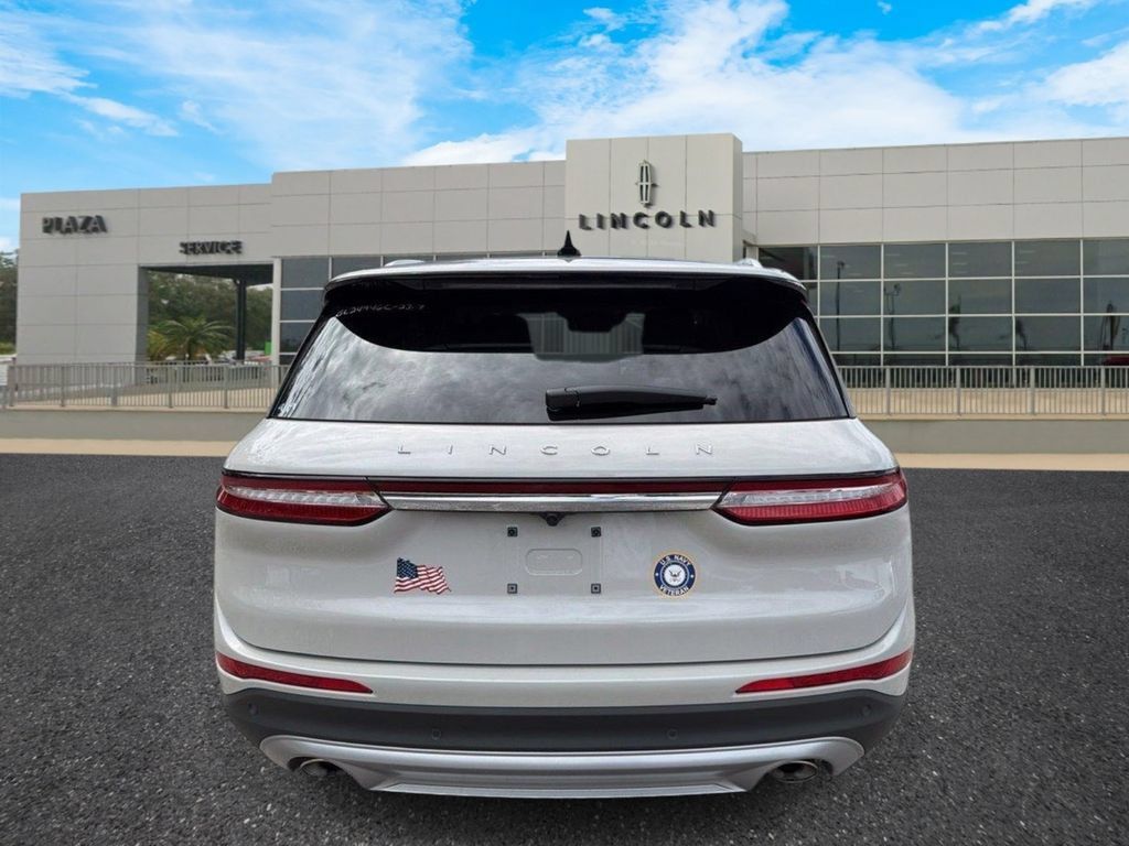 Used 2023 Lincoln Corsair Reserve w/ Equipment Group 202A FWD image 4