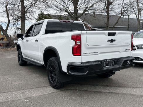 Certified 2023 Chevrolet Silverado 1500 ZR2 w/ Technology Package image 4