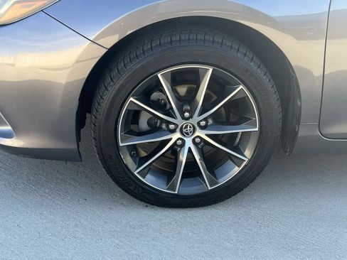 Used 2017 Toyota Camry XSE image 33