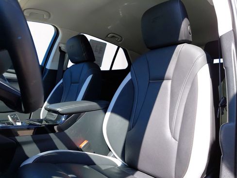 Used 2025 Buick Envision Sport Touring image 9