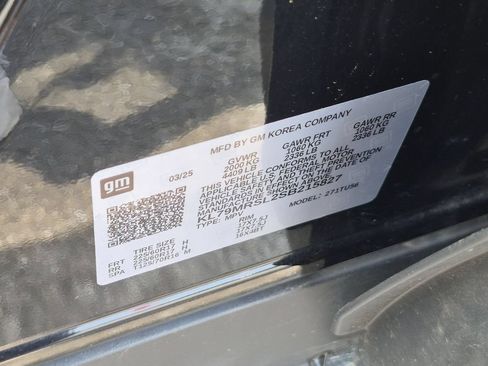Used 2025 Chevrolet TrailBlazer LT AWD/4WD image 30