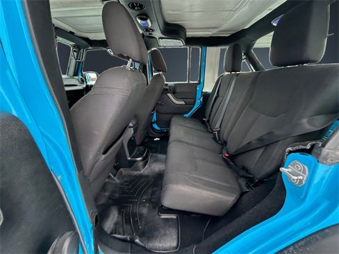 Used 2017 Jeep Wrangler Unlimited Sport image 13
