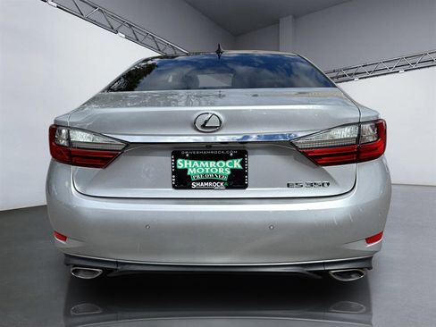 Used 2016 Lexus ES 350 w/ Luxury Package w/Wood Trim image 6