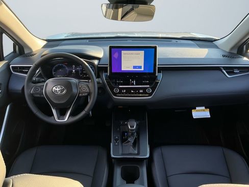 Certified 2026 Toyota Corolla Cross XLE w/ Convenience Package image 12