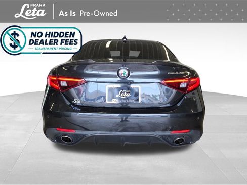 Used 2017 Alfa Romeo Giulia Ti w/ TI 19" Sport Package RWD image 5