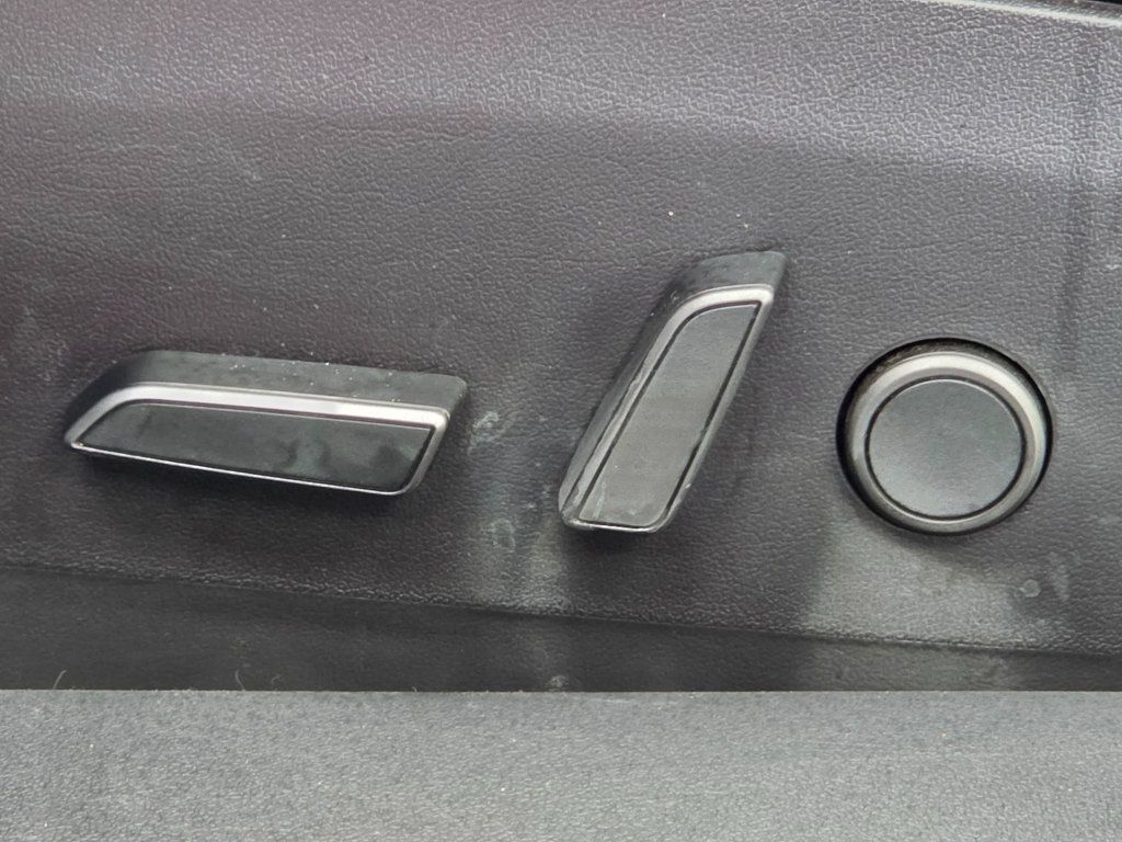 Used 2023 Tesla Model 3 Standard Range RWD image 13