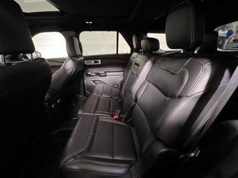 Used 2022 Ford Explorer ST w/ Equipment Group 401A AWD/4WD image 25