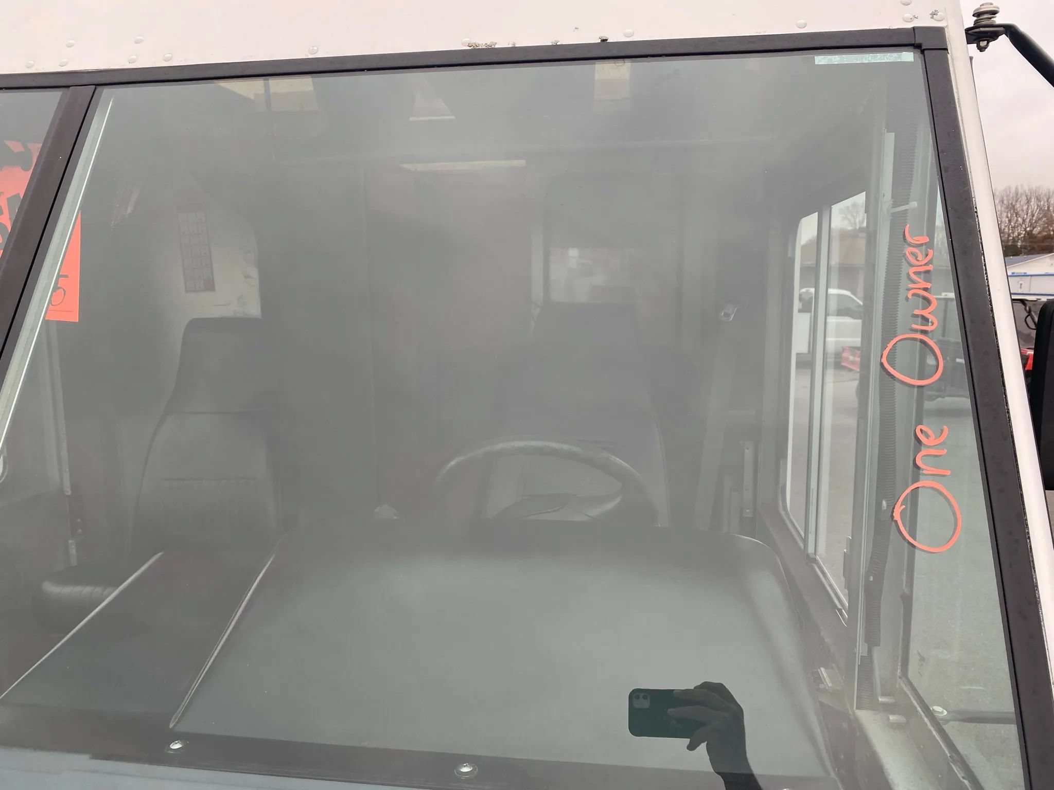 Used 2013 Ford E-350 and Econoline 350 Super Duty w/ Air Conditioning Prep Pkg RWD image 4