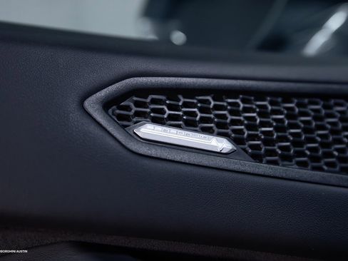 Used 2021 Lamborghini Huracan EVO image 22