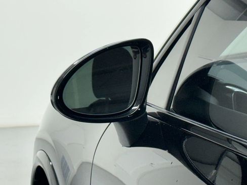 Used 2018 Porsche Cayenne Platinum Edition image 46