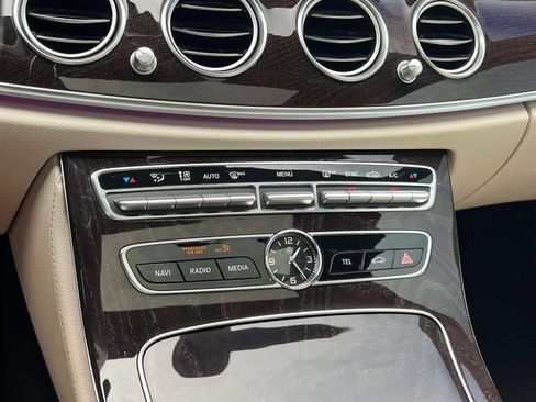Used 2019 Mercedes-Benz E 300 image 25
