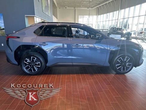 New 2026 Subaru Solterra Premium image 7