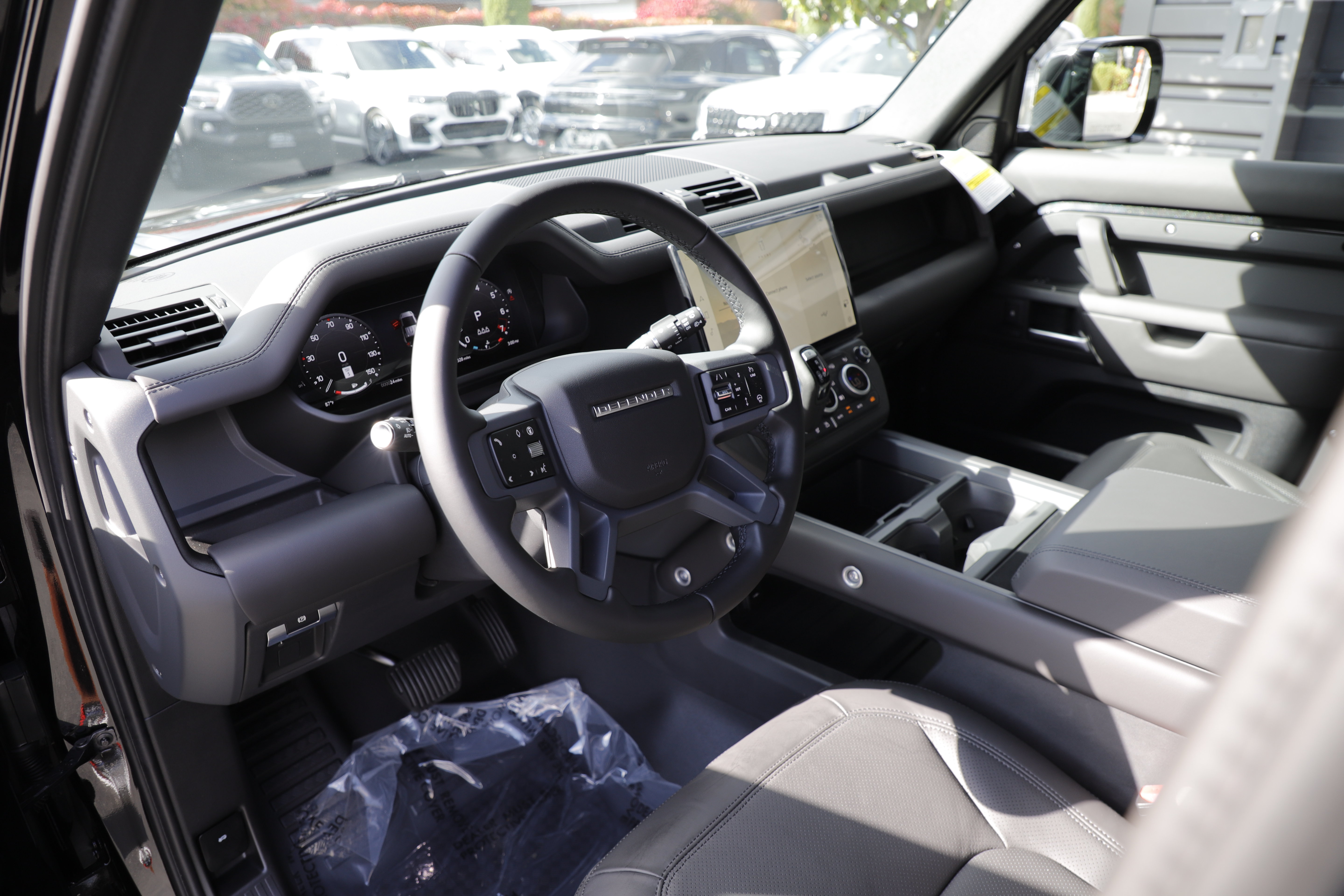 New 2026 Land Rover Defender 110 X-Dynamic SE AWD/4WD image 19