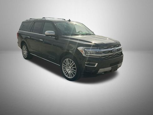 Used 2023 Ford Expedition Max Platinum image 3