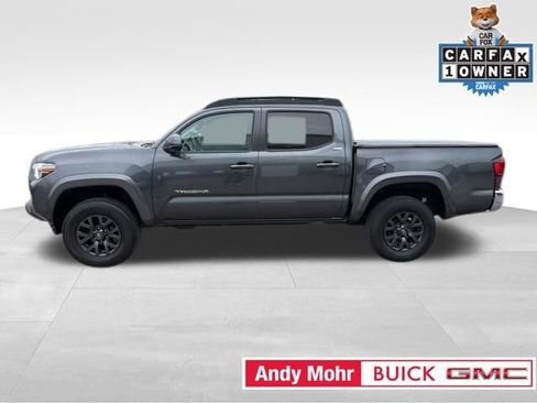 Used 2023 Toyota Tacoma SR5 AWD/4WD image 7
