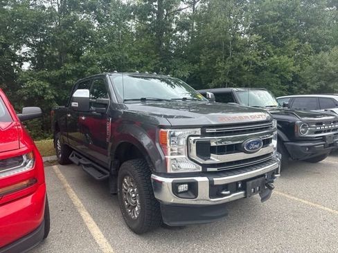 Used 2020 Ford F250 XLT w/ XLT Premium Package AWD/4WD image 3
