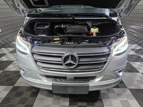 Used 2022 Mercedes-Benz Sprinter 3500 image 32