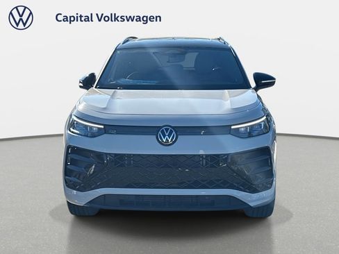 New 2026 Volkswagen Tiguan SE R-Line AWD/4WD image 2