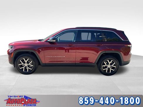 Used 2024 Jeep Grand Cherokee Limited image 2