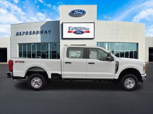 New 2026 Ford F250 XL image 5