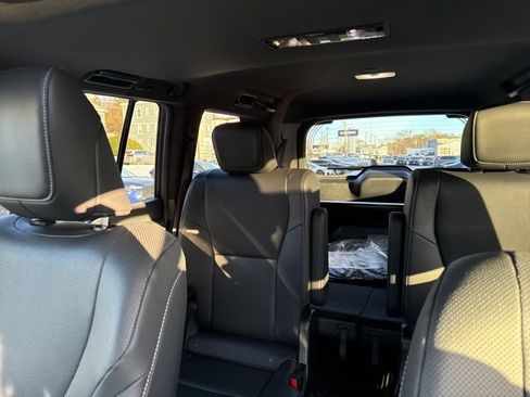 Used 2025 Lexus GX 550 image 22