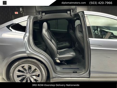 Used 2018 Tesla Model X 100D image 21
