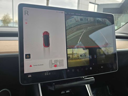 Used 2019 Tesla Model 3 Standard Range image 28