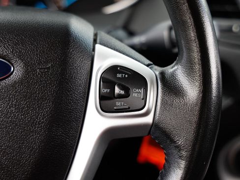 Used 2014 Ford Fiesta SE FWD image 25