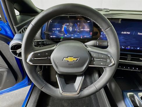 New 2025 Chevrolet Equinox EV LT w/ Convenience Package II image 6