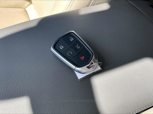 Used 2023 Cadillac XT5 Premium Luxury w/ Technology Package FWD image 33