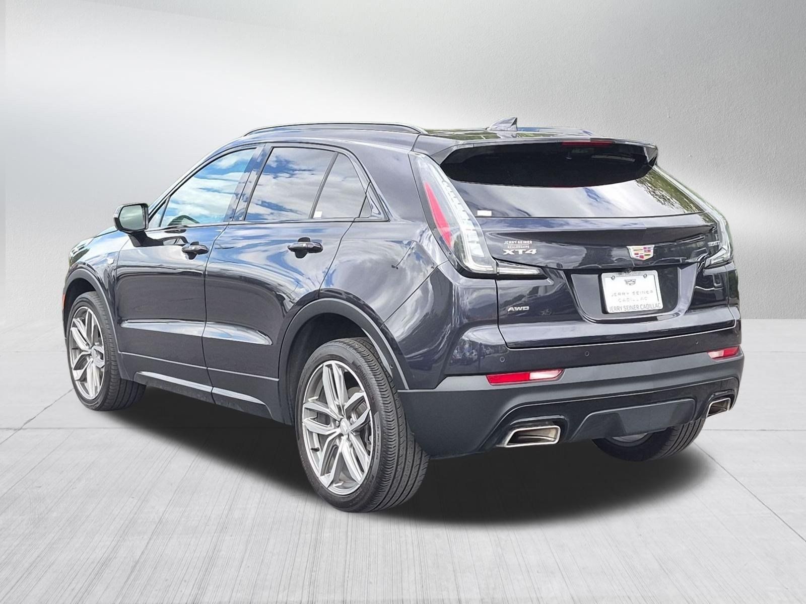 Used 2023 Cadillac XT4 Sport AWD/4WD image 3