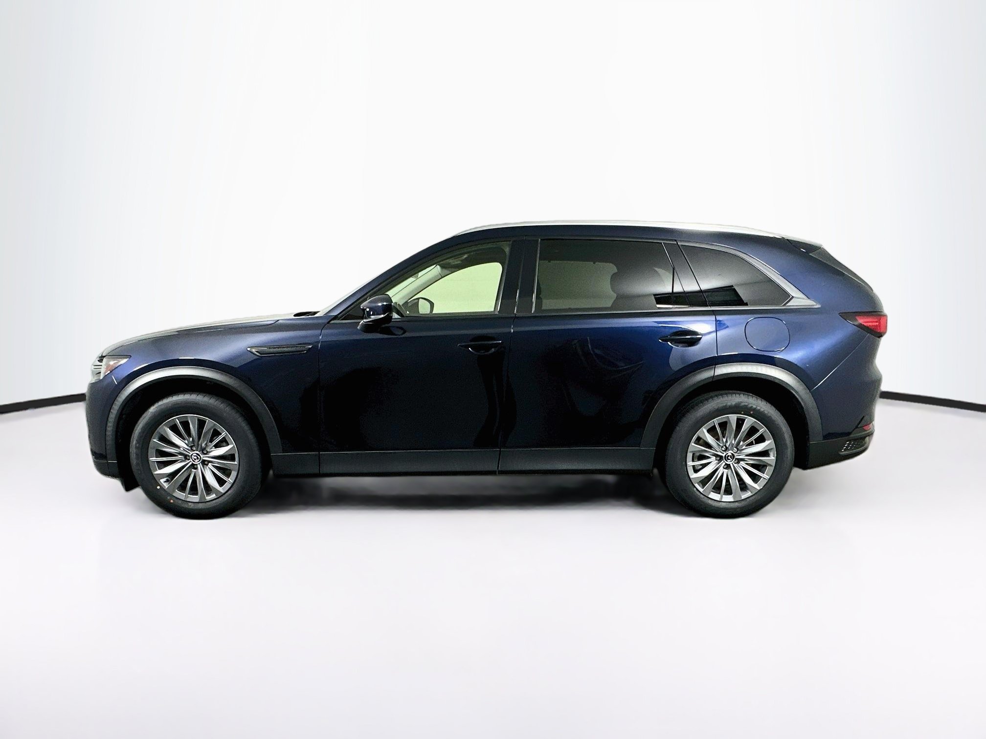 Used 2024 MAZDA CX-90 3.3 Turbo w/ Preferred Plus AWD/4WD image 4