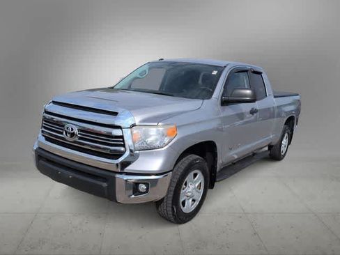 Used 2016 Toyota Tundra SR5 AWD/4WD image 4